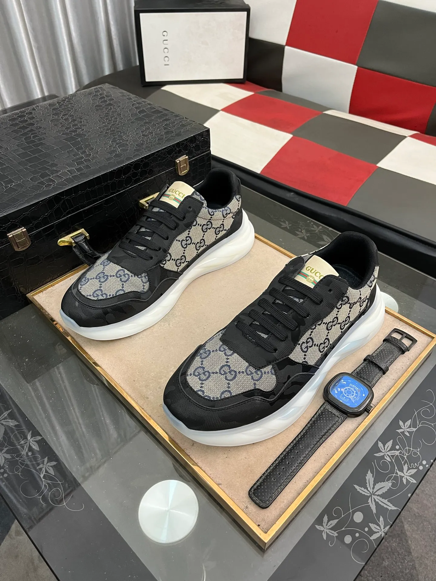 Men's shoes 💰440⌚️⌚️[GUCCI] The latest trendy men's casual shoes, the fabric is made of embossed cowhide imported from Italy, comfortable sheepskin lining + feet, the original outsole is wear-resistant and non-slip, high-level version, size: 38-442️⃣Colors available